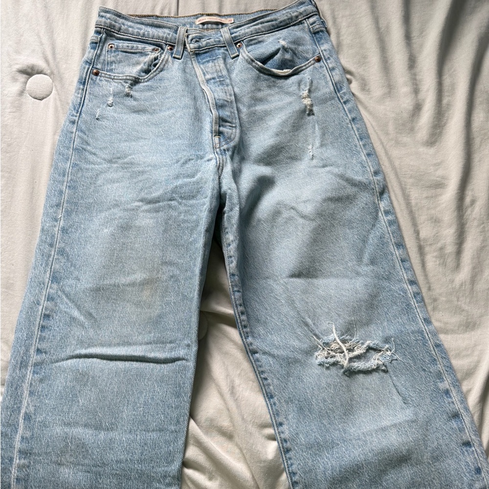 Levi’s rib cage straight ankle jeans